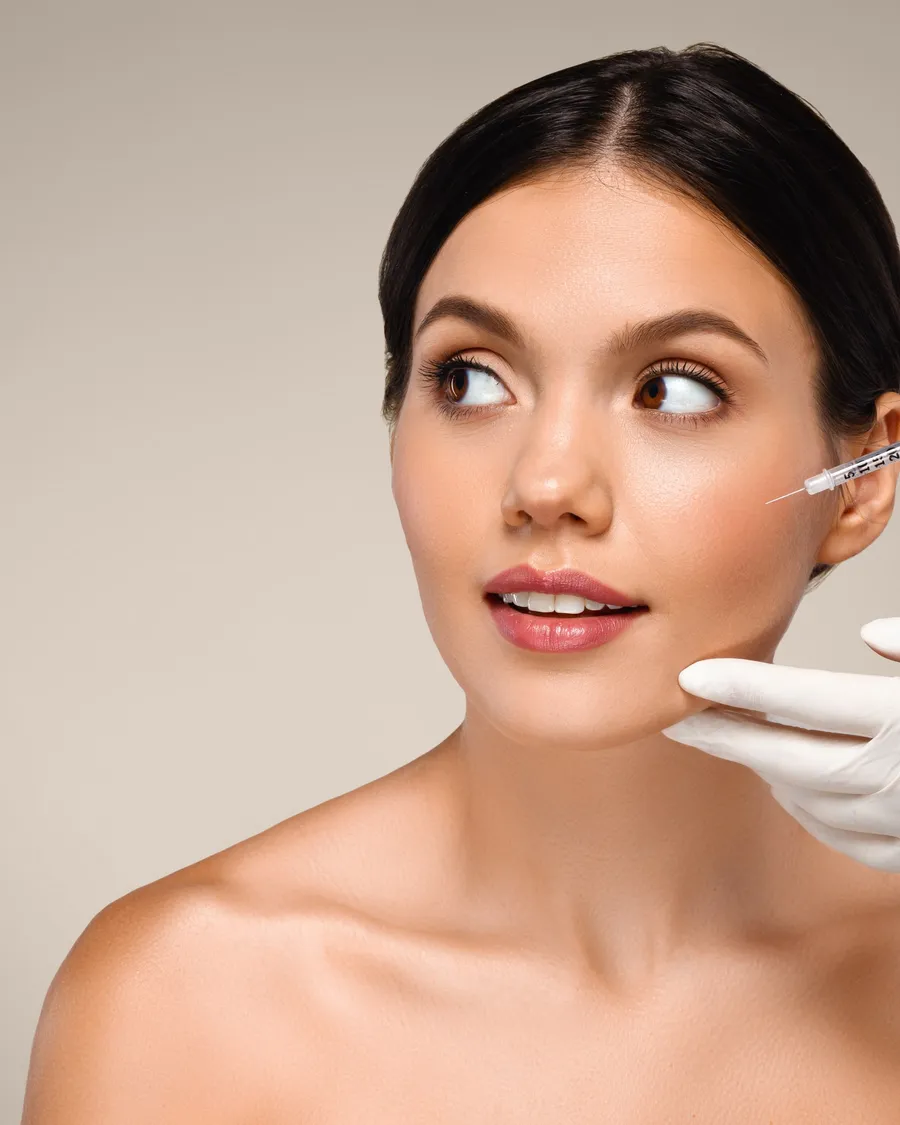 Mesotherapie-Mikroinjektionen für die Hautqualität bei AS Clinic Berlin